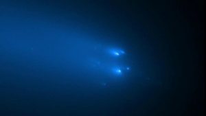 Comet Atlas’s Exquisite Death