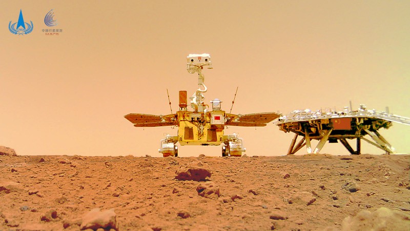 Chinese Rover takes Selfie on Mars