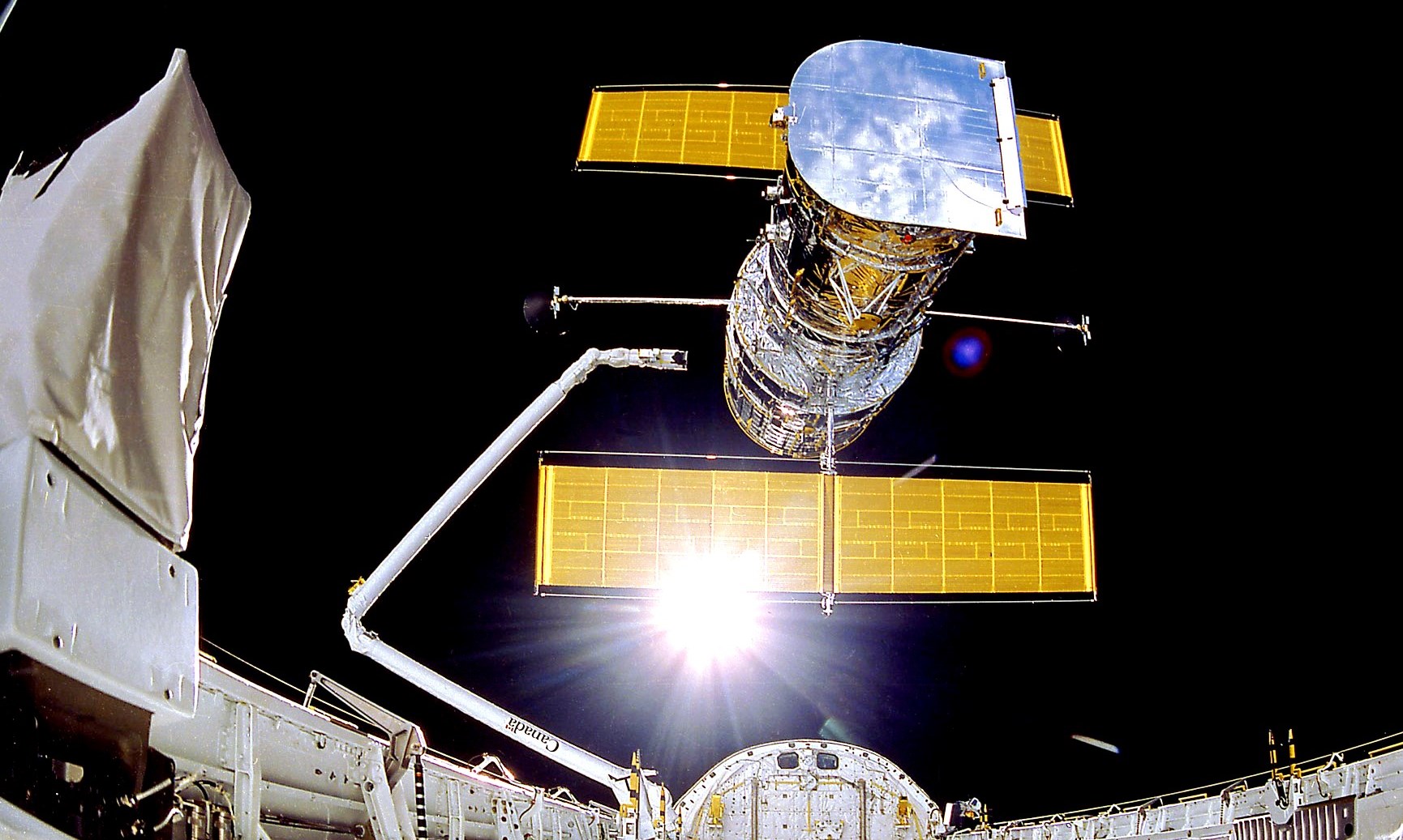 Hubble Space Telescope Shutdown Due to Computer Error
